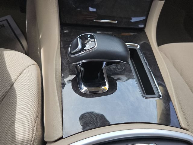 Used 2014 Chrysler 300 RWD image 19