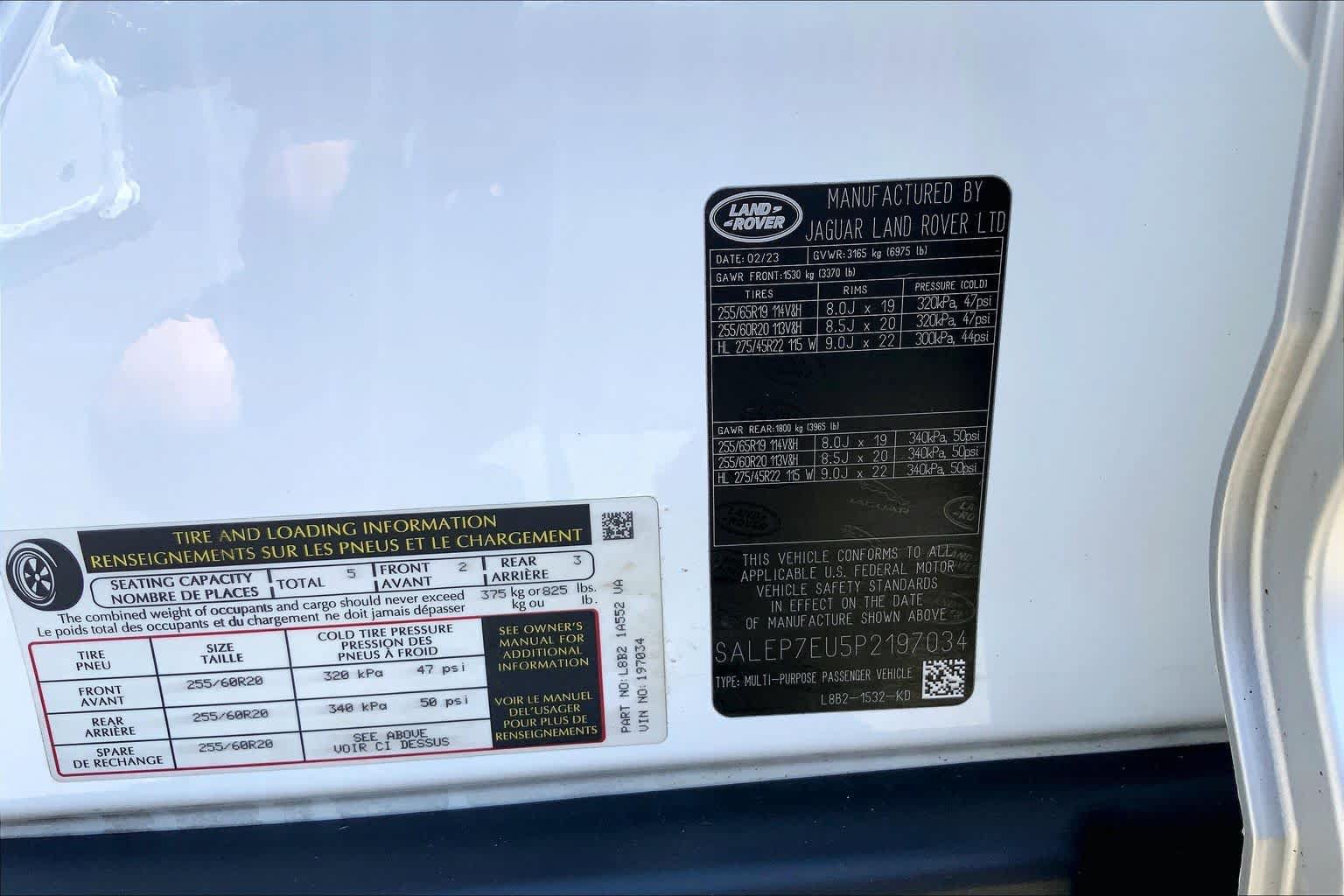 Used 2023 Land Rover Defender 110 SE AWD/4WD image 37