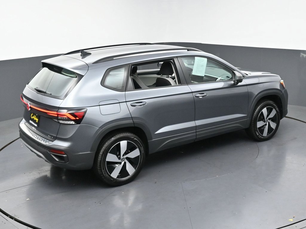 Used 2025 Volkswagen Taos S image 46