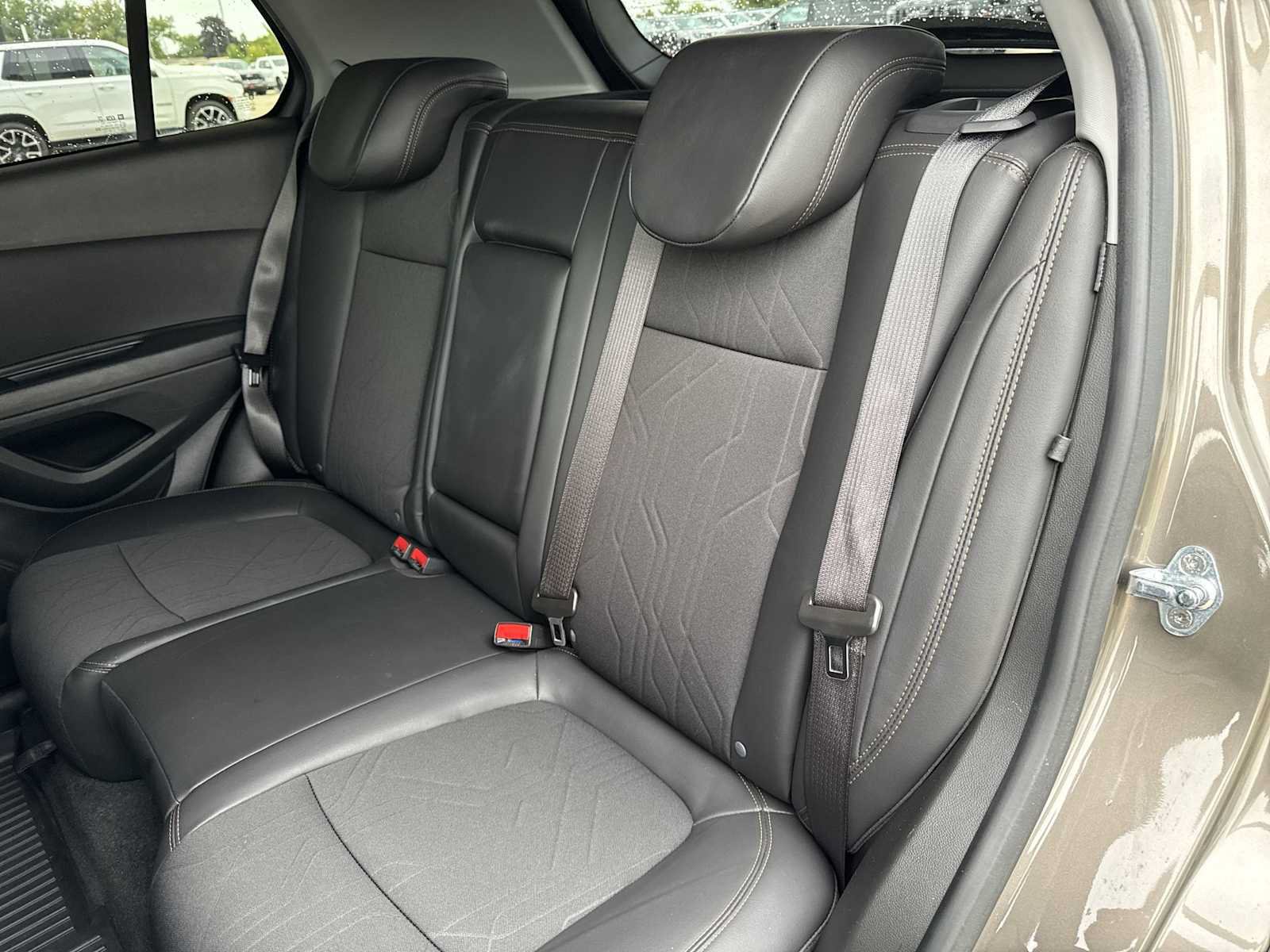 Certified 2020 Chevrolet Trax LT w/ LT Convenience Package FWD image 23