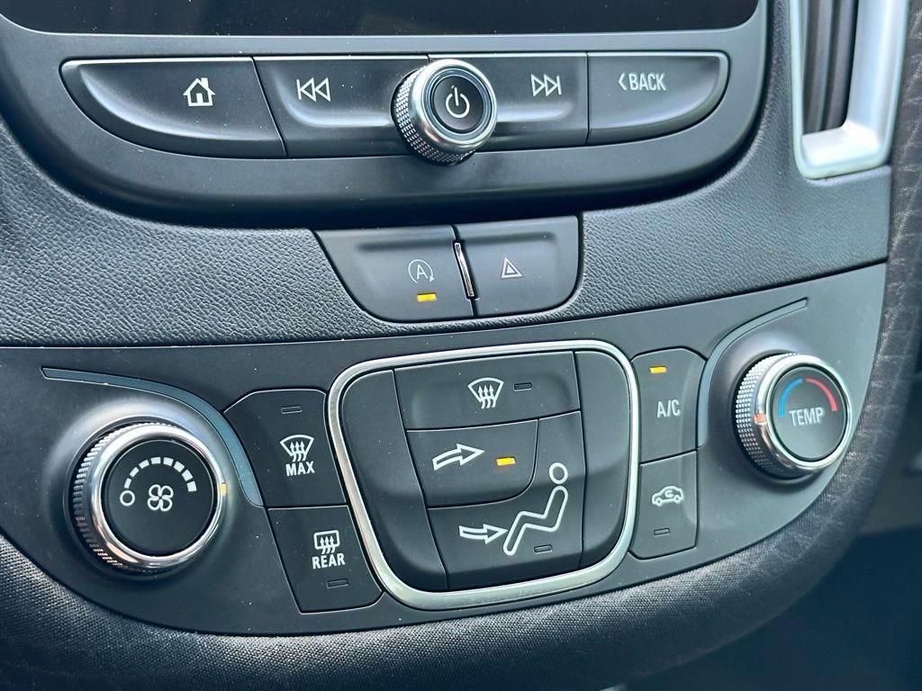 Used 2024 Chevrolet Malibu LS image 17