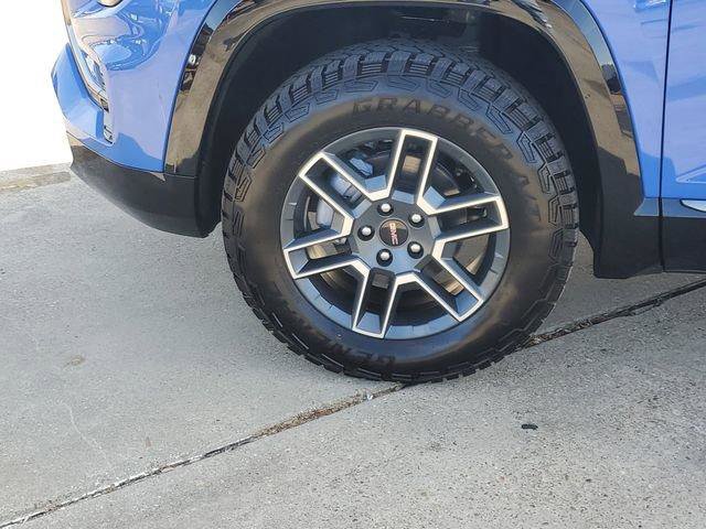 New 2026 GMC Terrain AT4 w/ Convenience Package III image 4