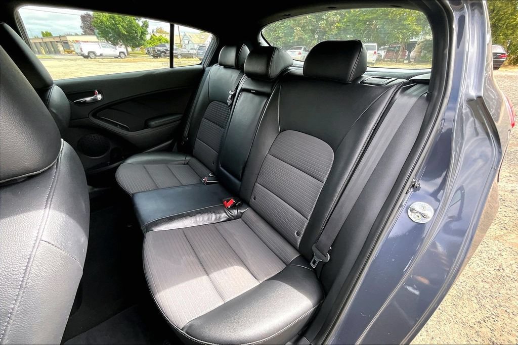 Used 2015 Kia Forte SX FWD image 21