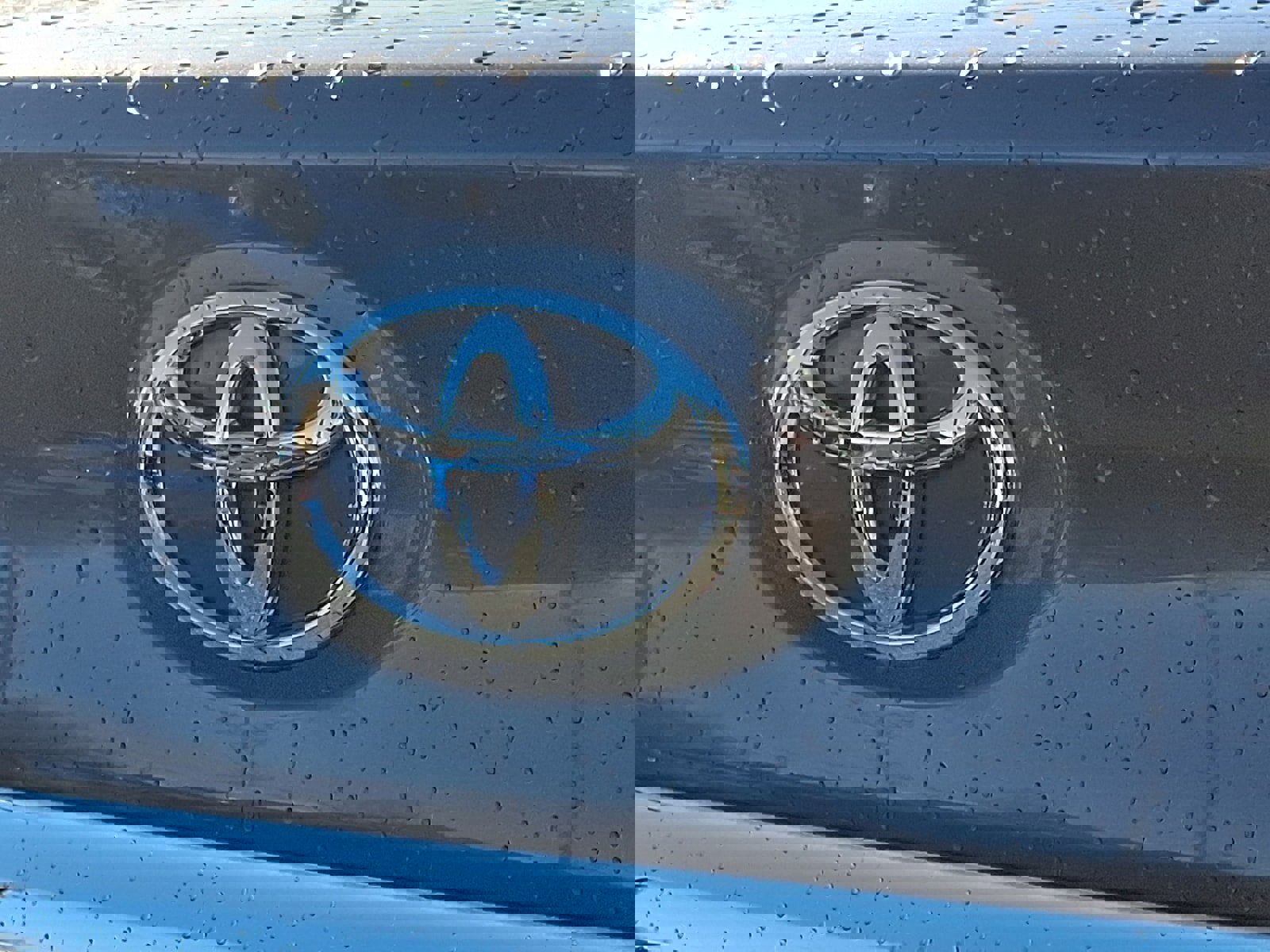 Used 2015 Toyota Camry LE image 29