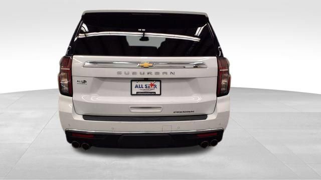 Used 2023 Chevrolet Suburban Premier image 8
