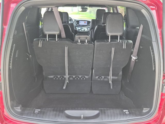 Used 2025 Chrysler Pacifica Select FWD image 28