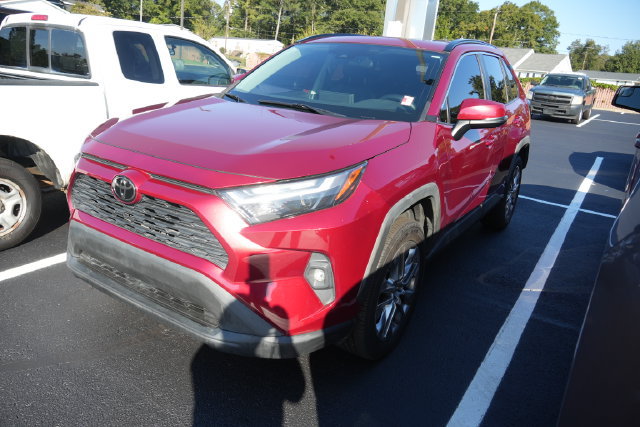 Used 2022 Toyota RAV4 XLE Premium AWD/4WD image 9