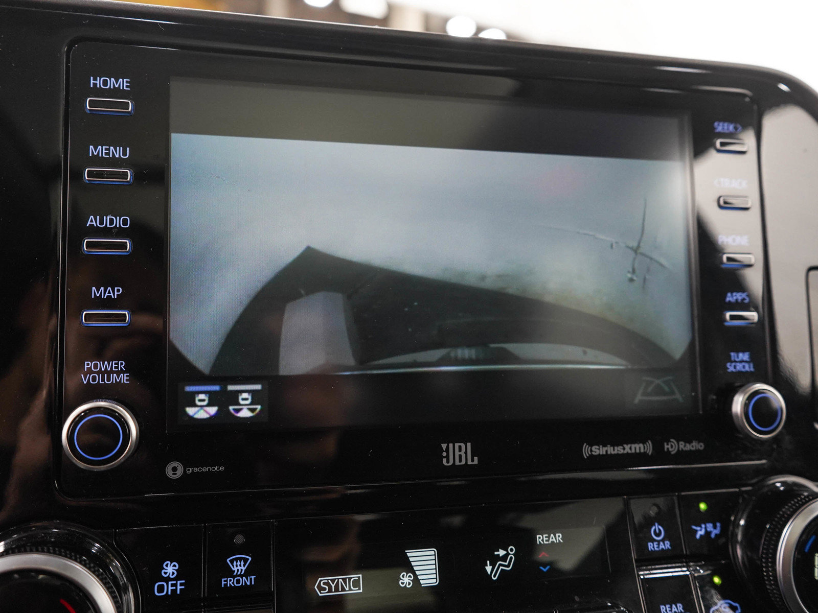Used 2021 Toyota Highlander Limited AWD/4WD image 30