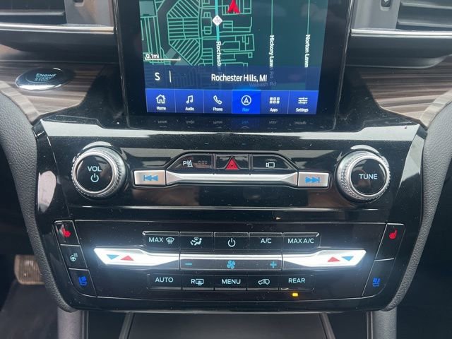 Used 2023 Ford Explorer Limited w/ Limited Technology Package image 33