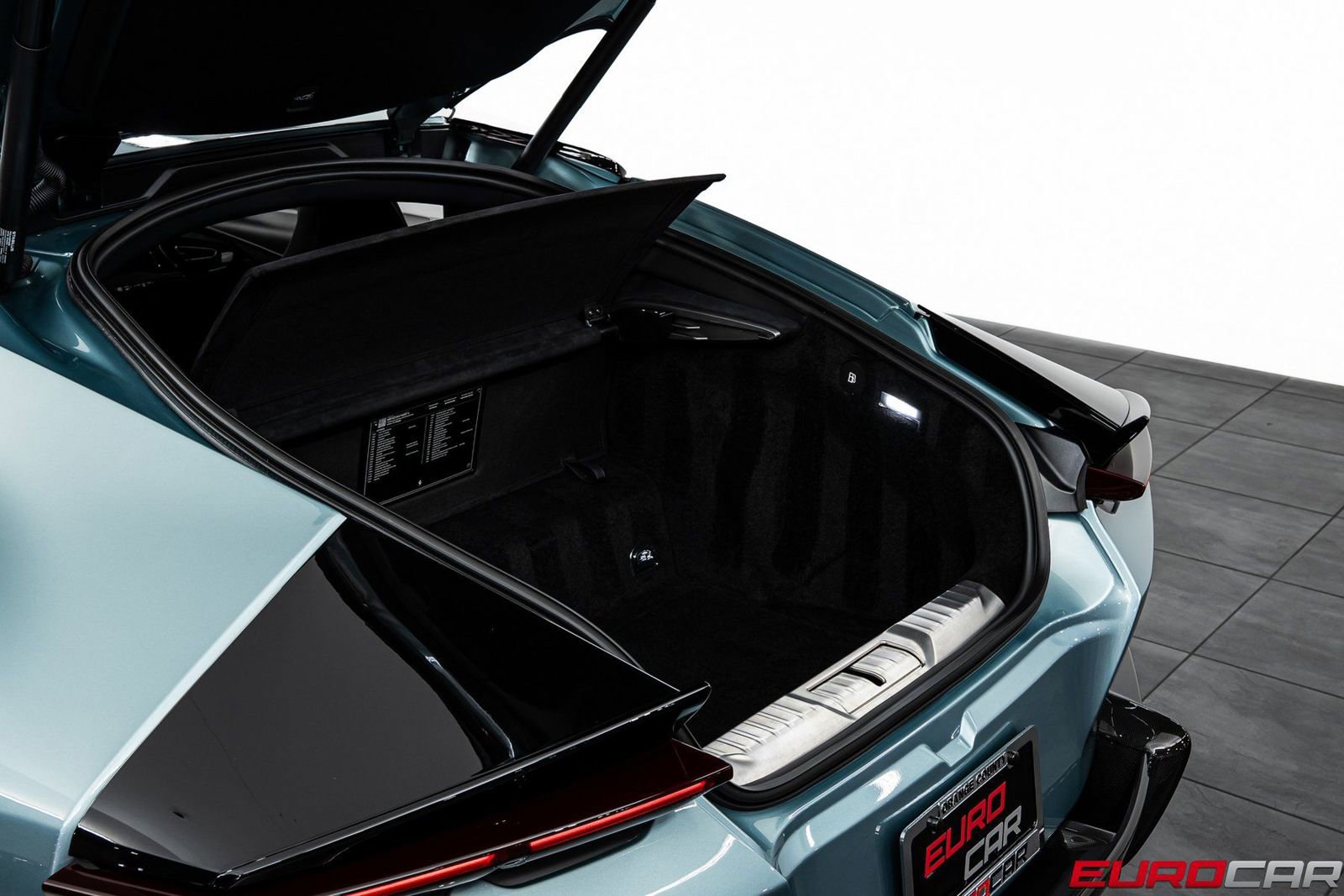 Used 2025 Ferrari 12Cilindri image 18