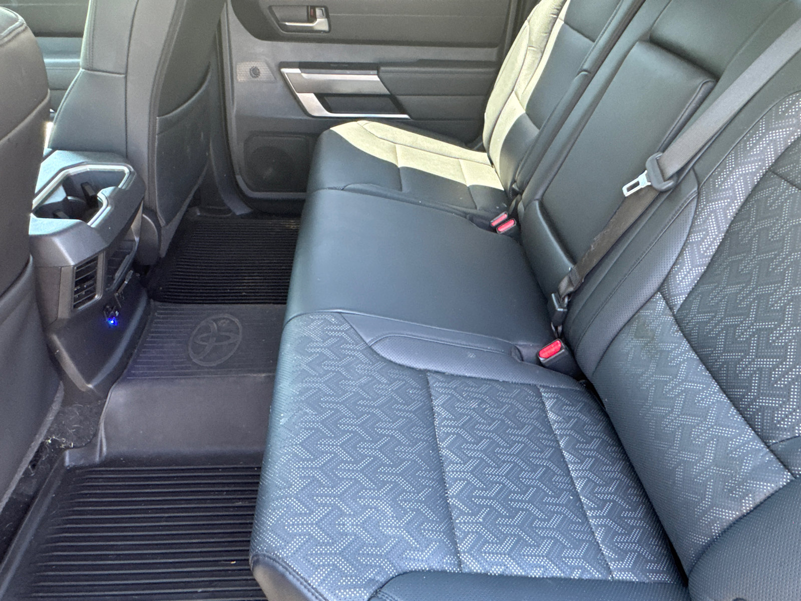 Used 2024 Toyota Tundra SR5 w/ SR5 Premium Package RWD image 23
