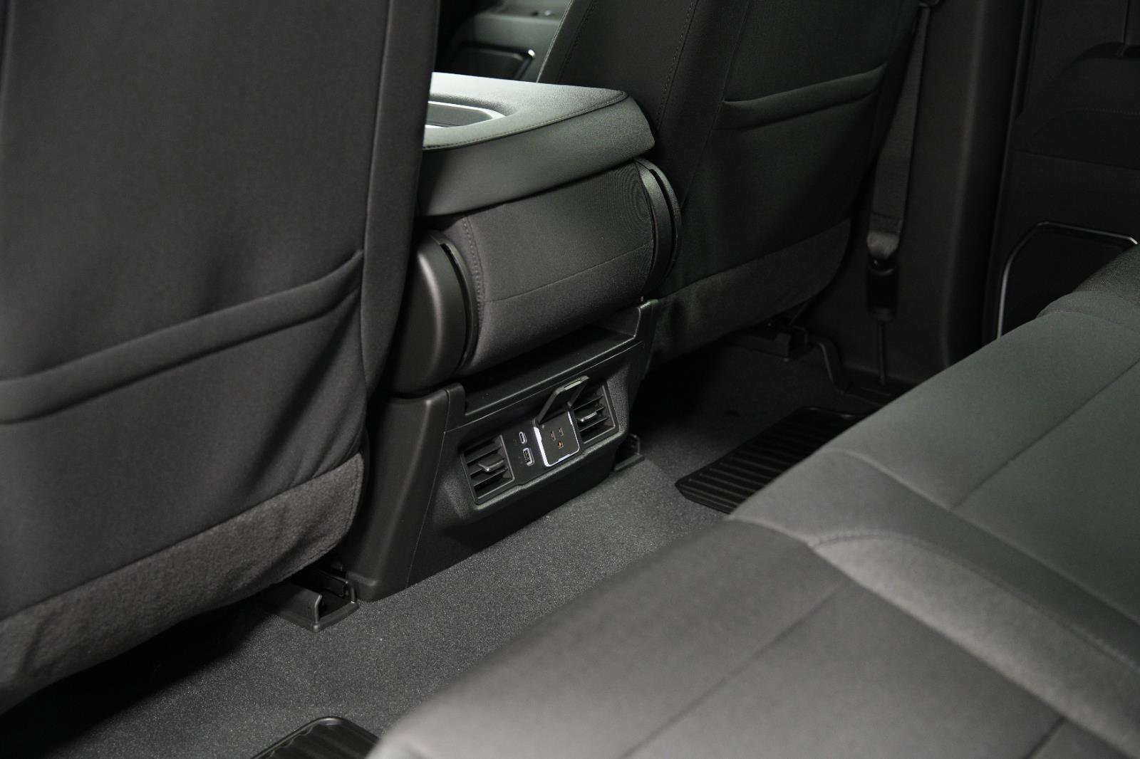 New 2026 GMC Sierra 1500 Elevation image 19