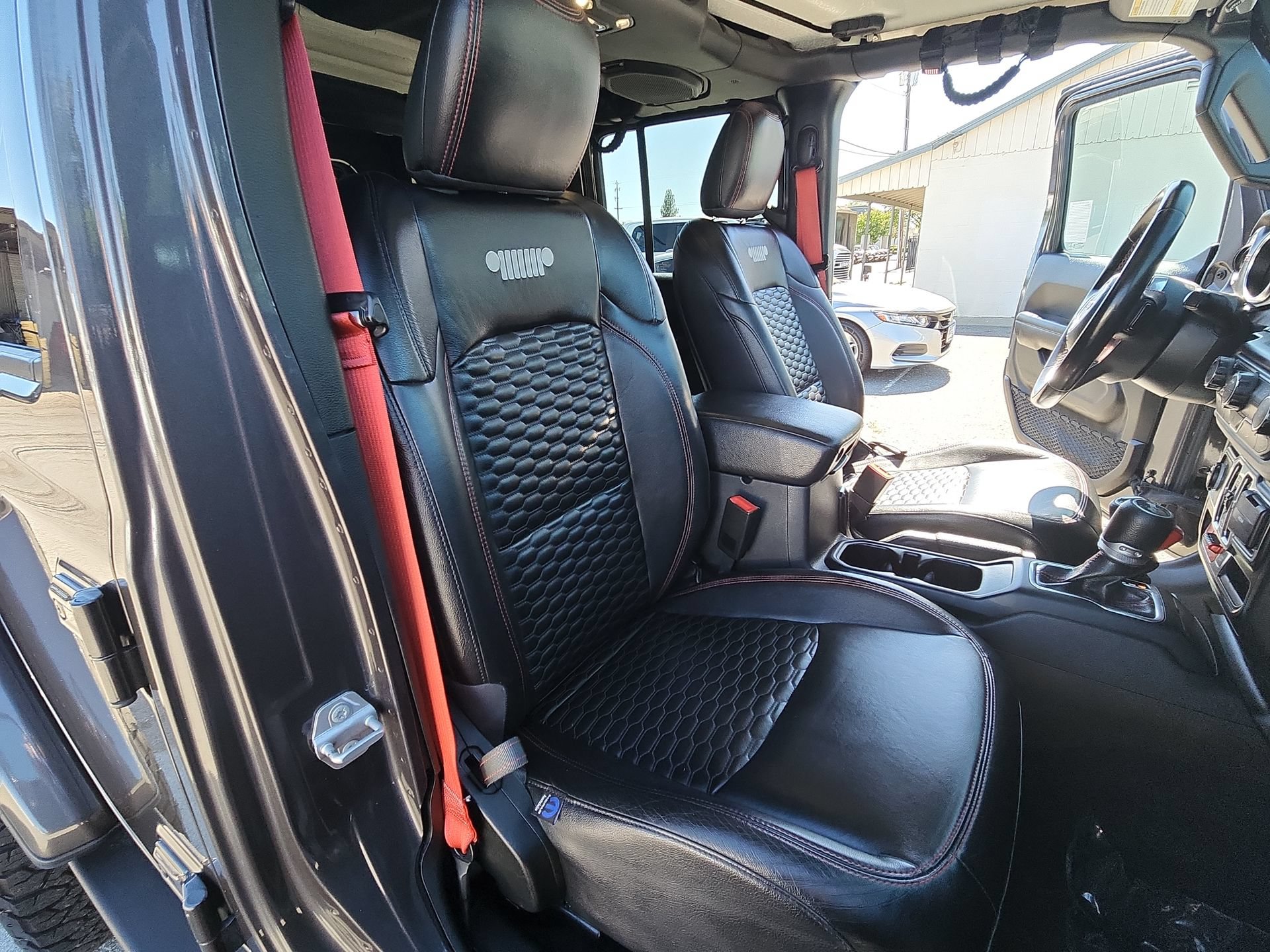 Certified 2020 Jeep Wrangler Unlimited Rubicon w/ Quick Order Package 28Y Recon AWD/4WD image 25