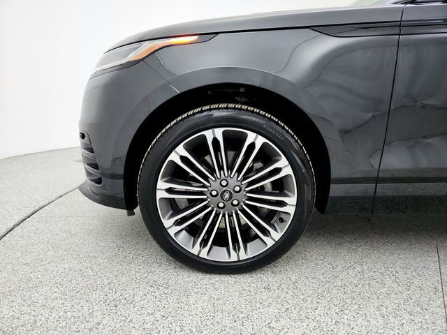 Certified 2025 Land Rover Range Rover Velar Dynamic SE image 28