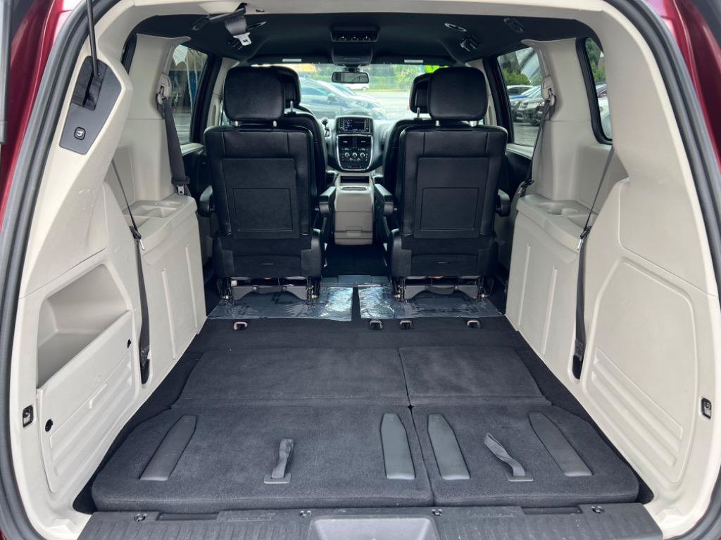Used 2020 Dodge Grand Caravan SXT FWD image 21