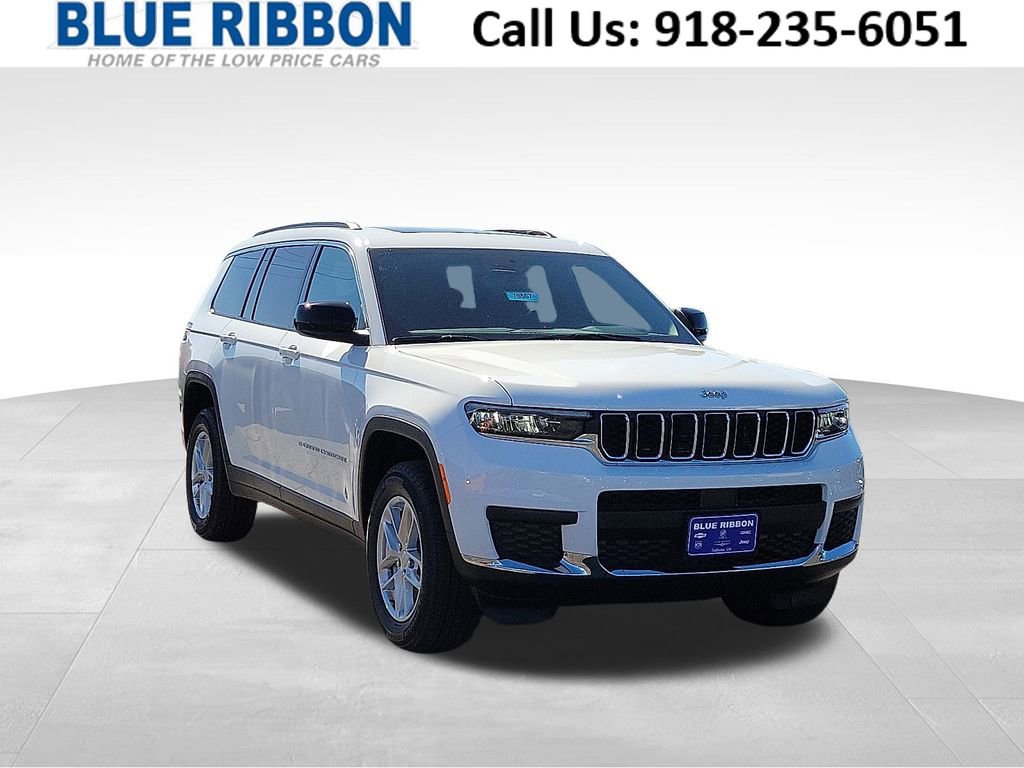 New 2025 Jeep Grand Cherokee L Laredo image 1