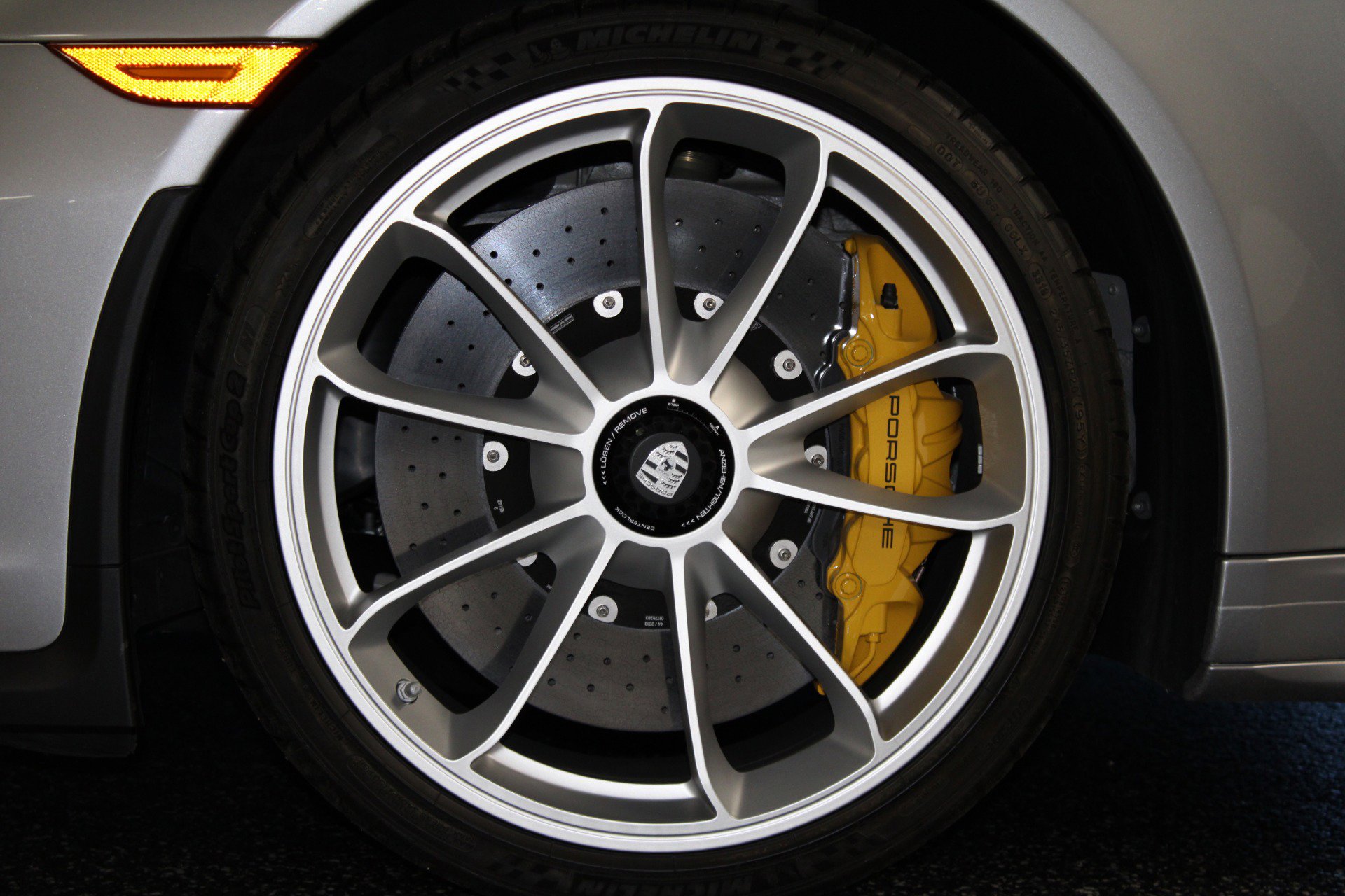 Used 2018 Porsche 911 GT3 image 45