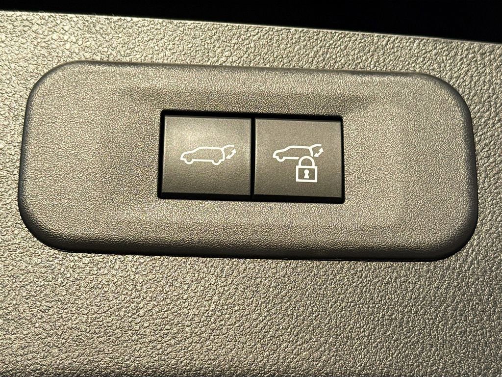 Used 2025 Lexus NX 350 F Sport image 13