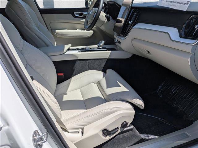 Certified 2026 Volvo XC60 B5 Ultra w/ Climate Package AWD/4WD image 22