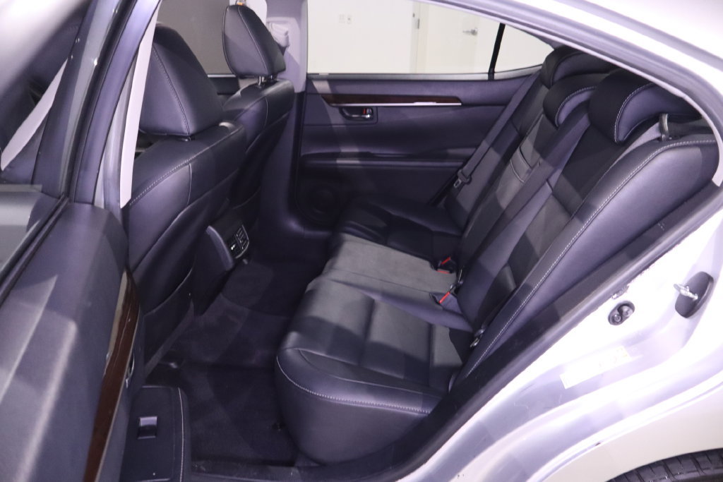 Used 2013 Lexus ES 350 w/ Premium Pkg FWD image 32