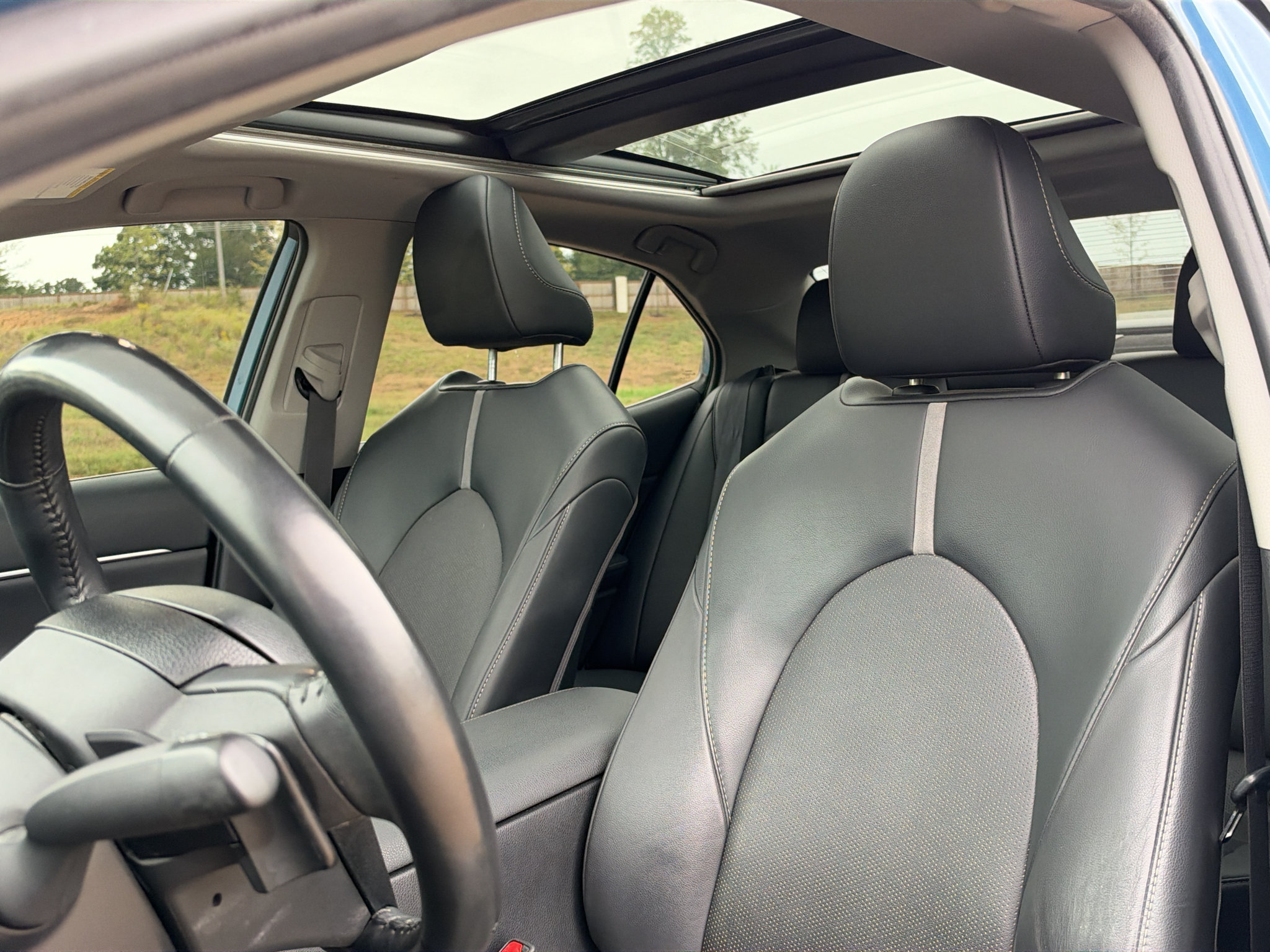 Used 2024 Toyota Camry XSE FWD image 13