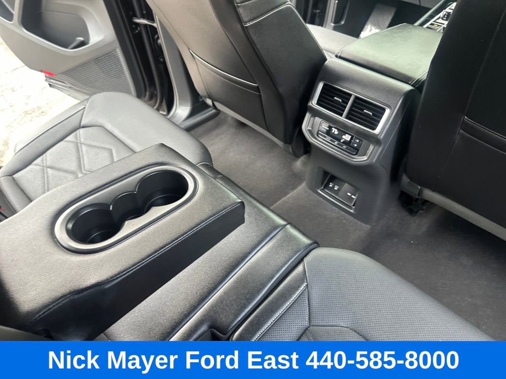 Used 2024 Volkswagen Atlas SE image 31
