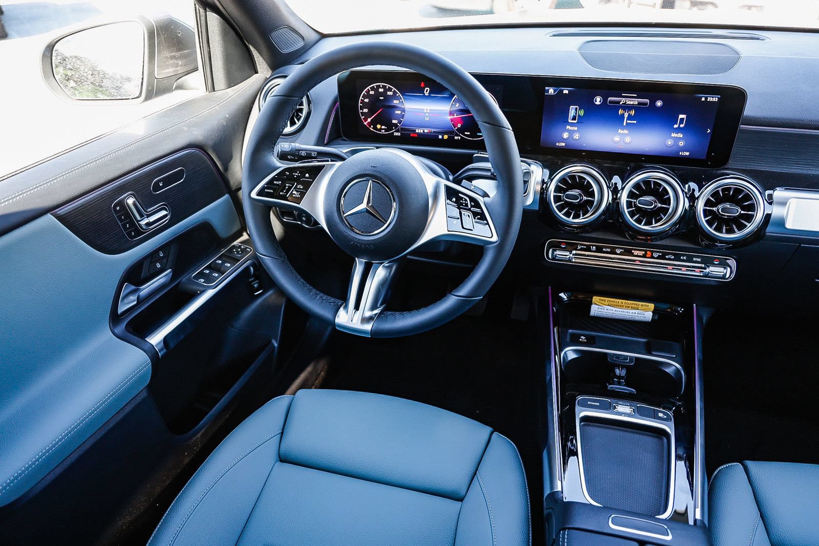 New 2026 Mercedes-Benz GLB 250 4MATIC image 14
