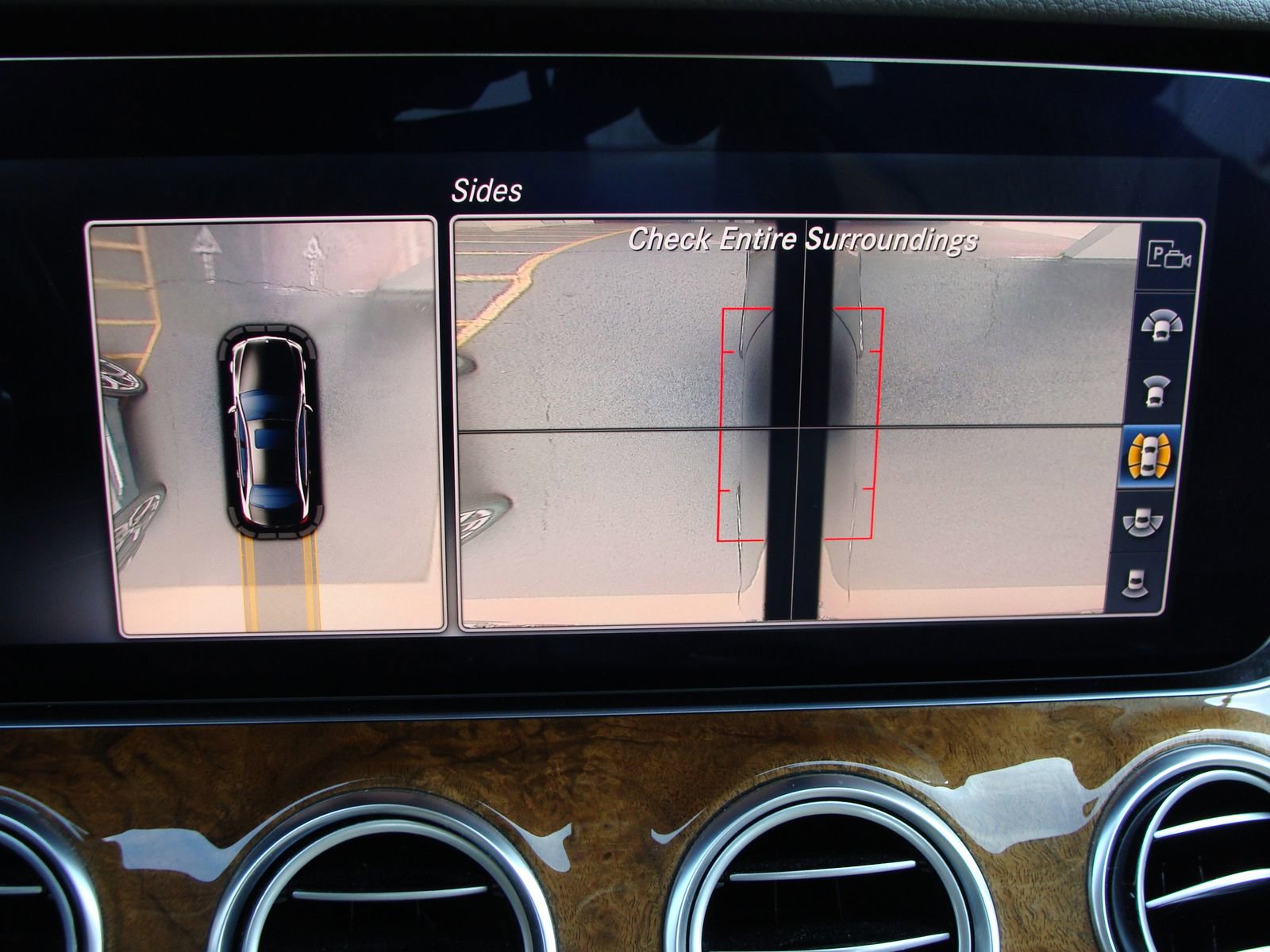 Used 2018 Mercedes-Benz E 300 4MATIC image 27