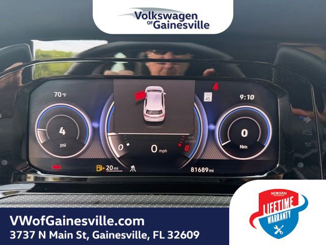 Used 2022 Volkswagen Golf R image 21
