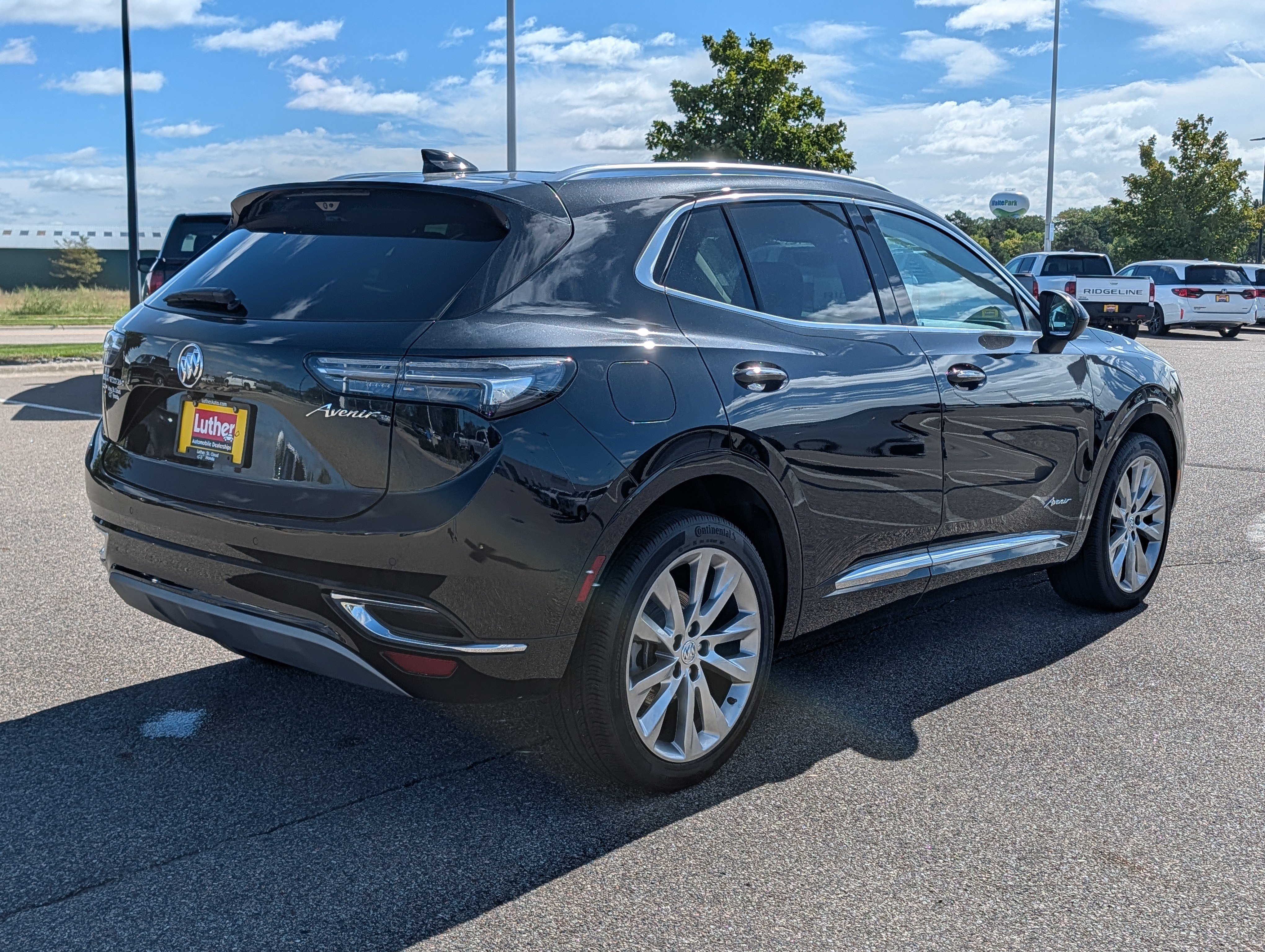 Used 2023 Buick Envision Avenir AWD/4WD image 4