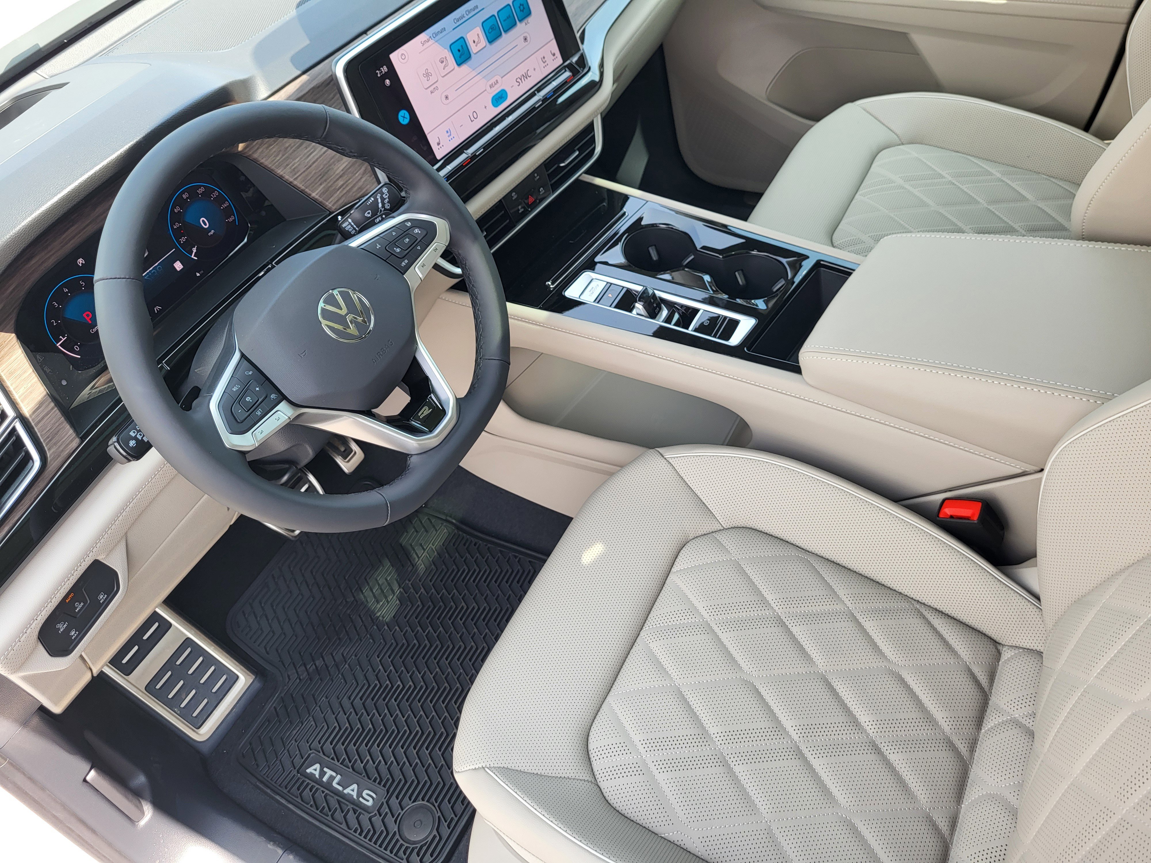 New 2025 Volkswagen Atlas SEL Premium R-Line image 15