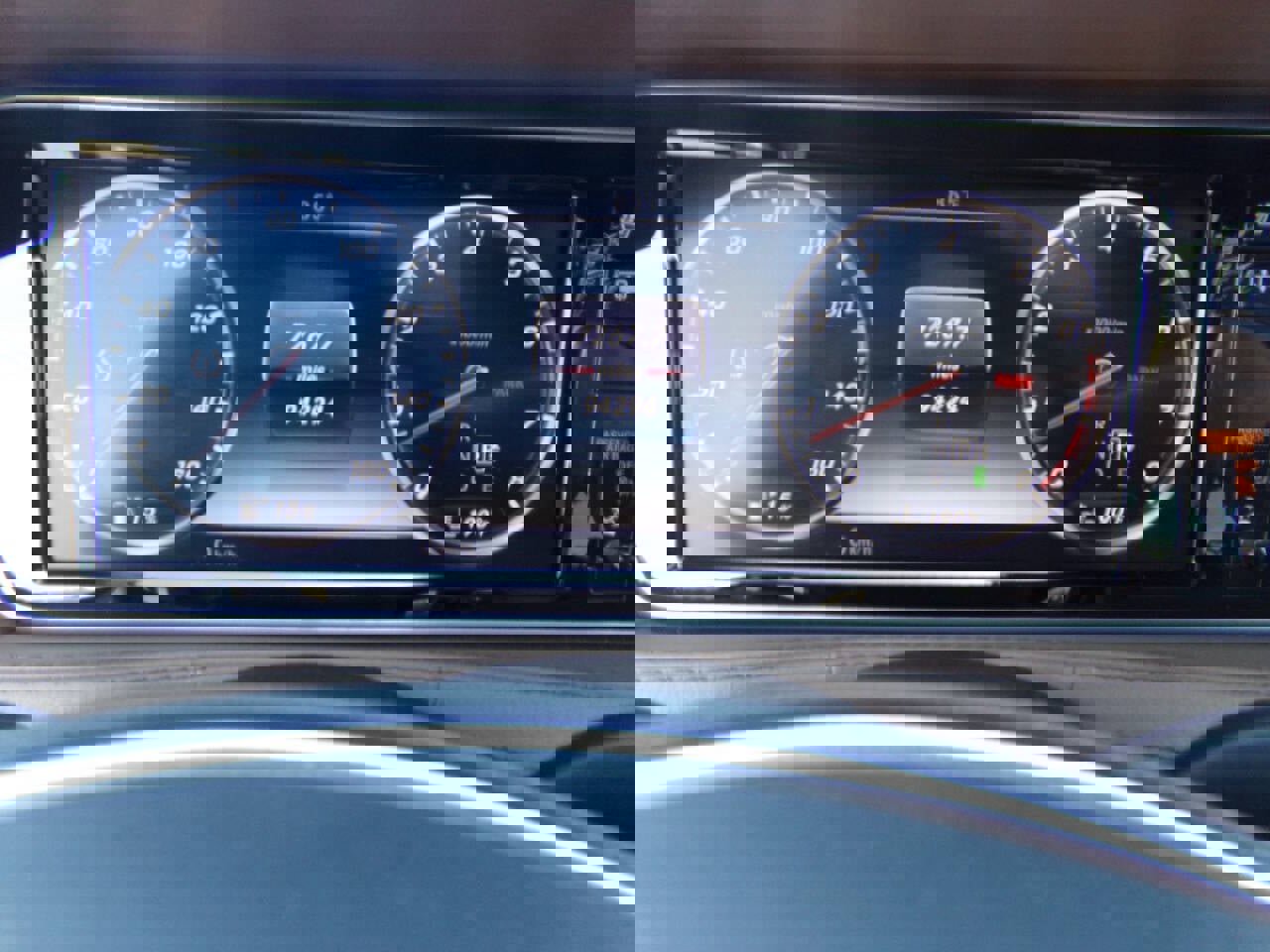 Used 2016 Mercedes-Benz S 550 4MATIC Sedan image 47