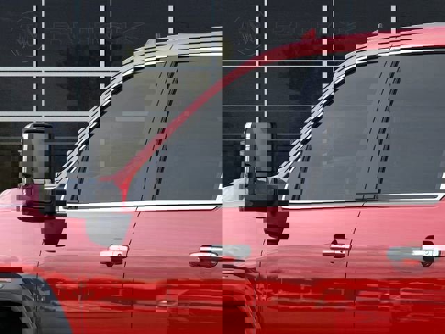 New 2026 GMC Sierra 2500 SLT w/ SLT Premium Package image 12