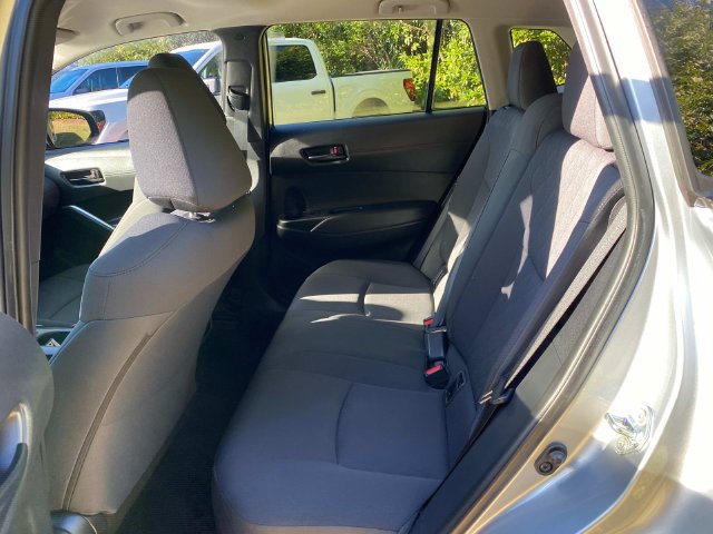 Used 2022 Toyota Corolla Cross LE FWD image 9