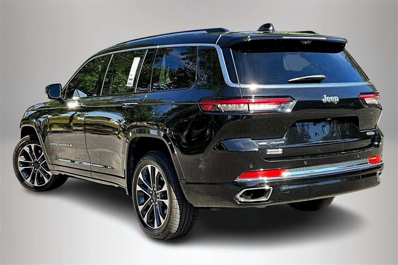 Used 2021 Jeep Grand Cherokee L Overland w/ Luxury Tech Group IV image 4