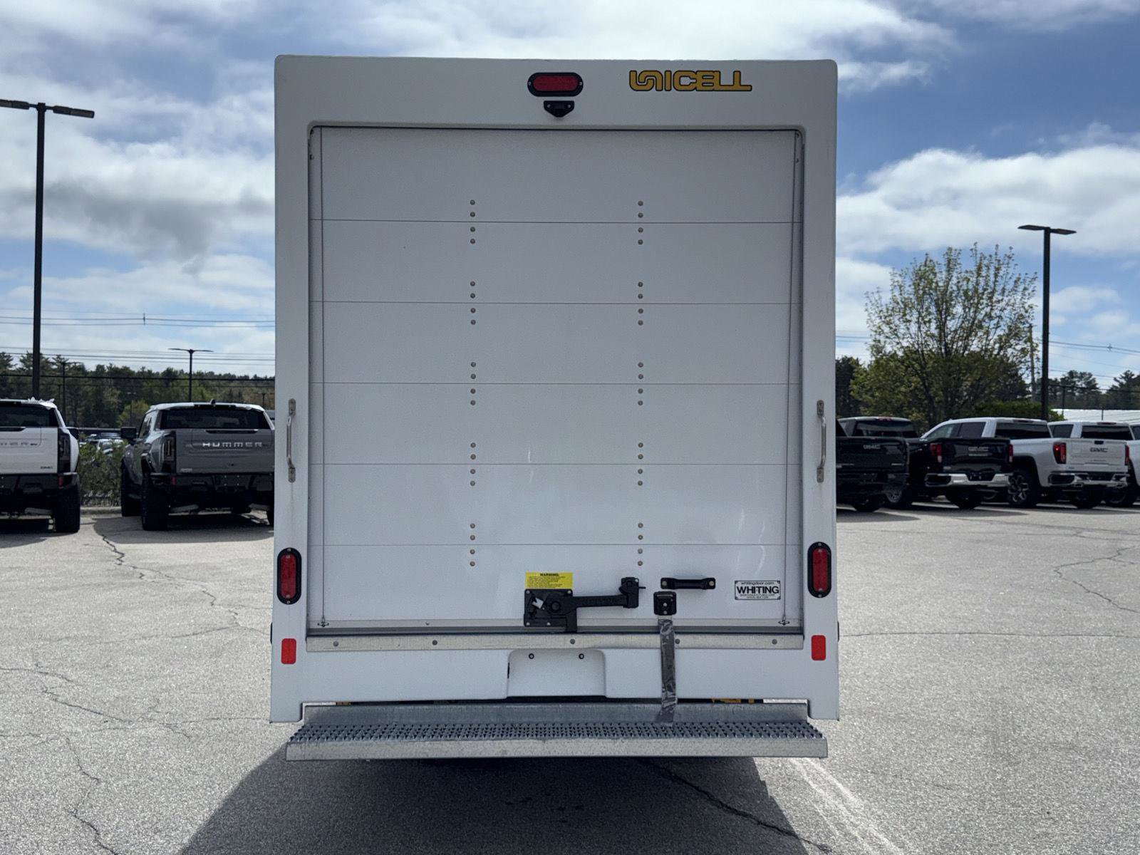 New 2025 GMC Savana 3500 w/ Power Convenience Package image 10