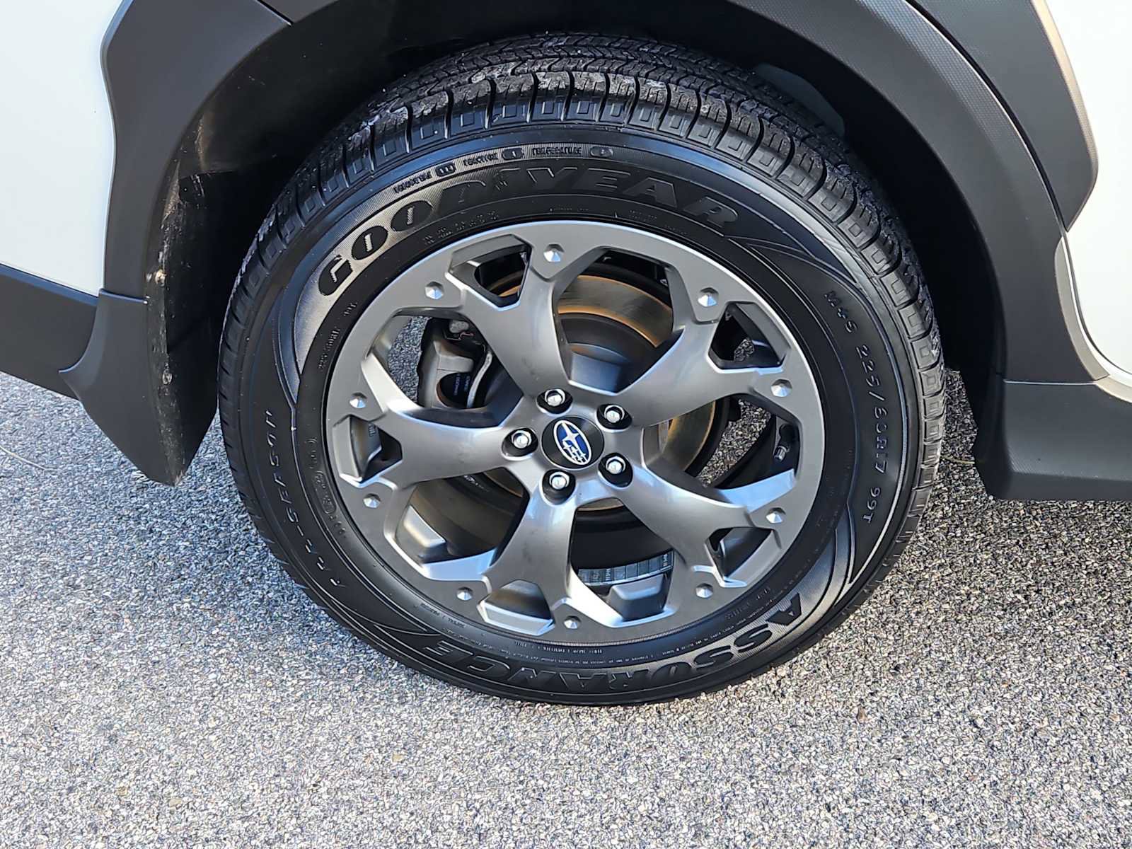 Used 2022 Subaru Crosstrek 2.5i Sport w/ Moonroof Package image 4