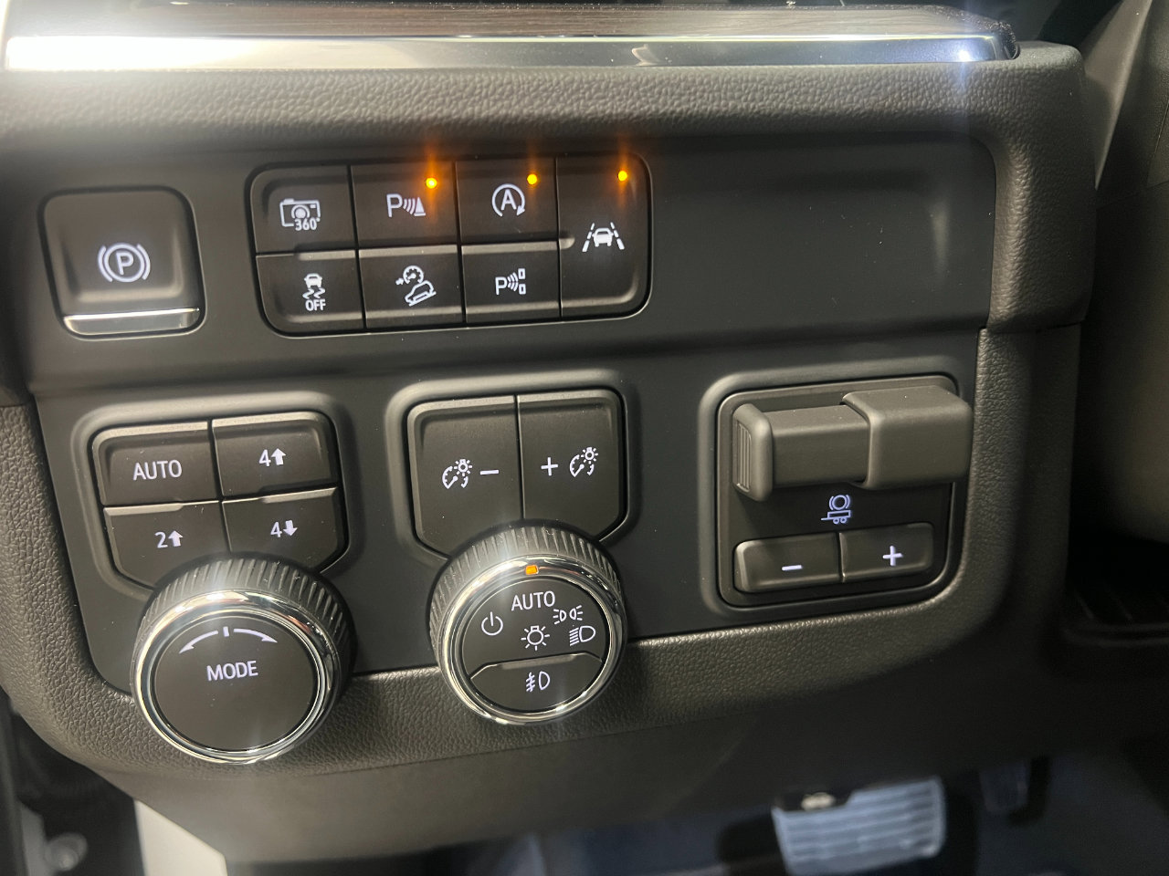 New 2026 Chevrolet Tahoe Premier image 30