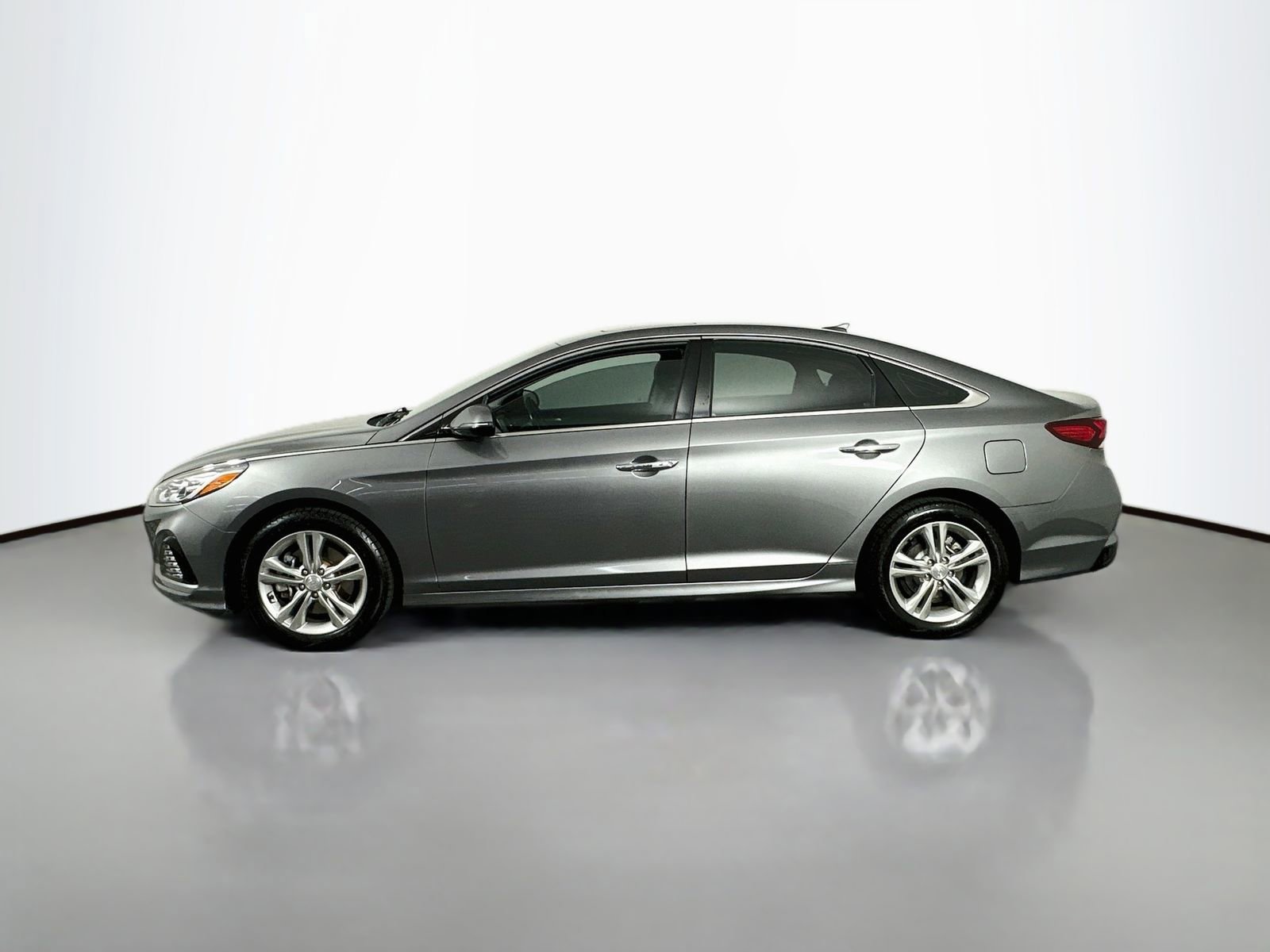 Used 2019 Hyundai Sonata Limited FWD image 4