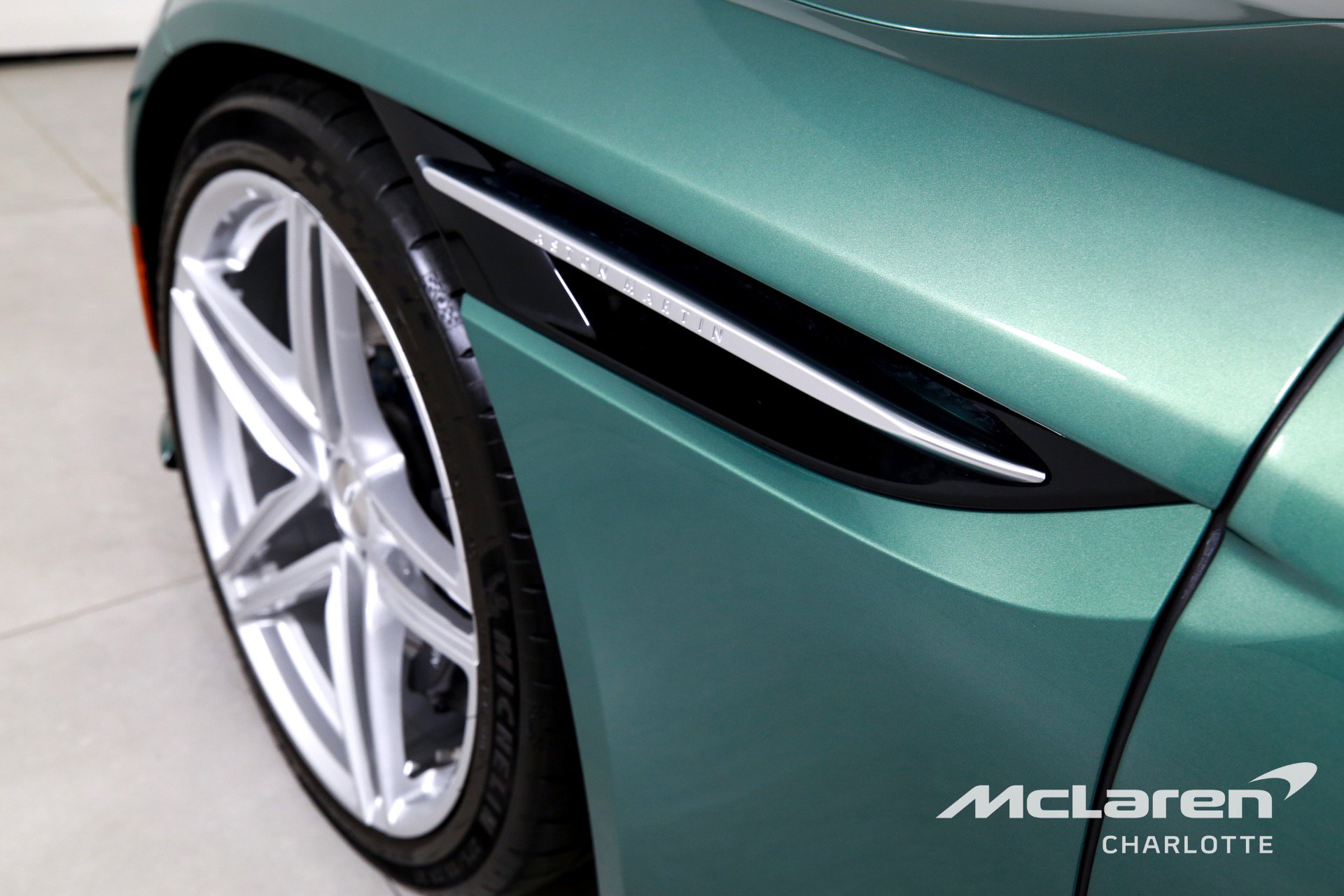 Used 2024 Aston Martin DB12 V8 image 34