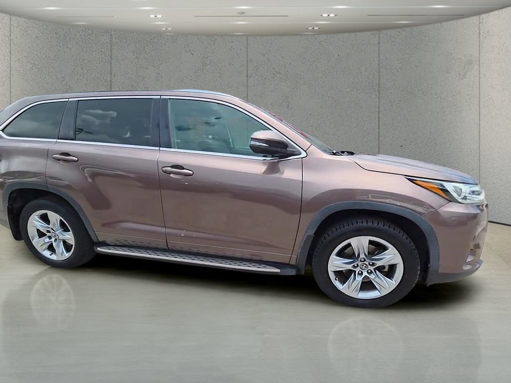 Used 2019 Toyota Highlander Limited FWD image 38