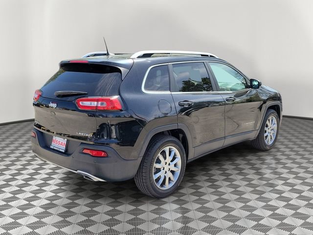 Used 2018 Jeep Cherokee Limited w/ Technology Group image 2