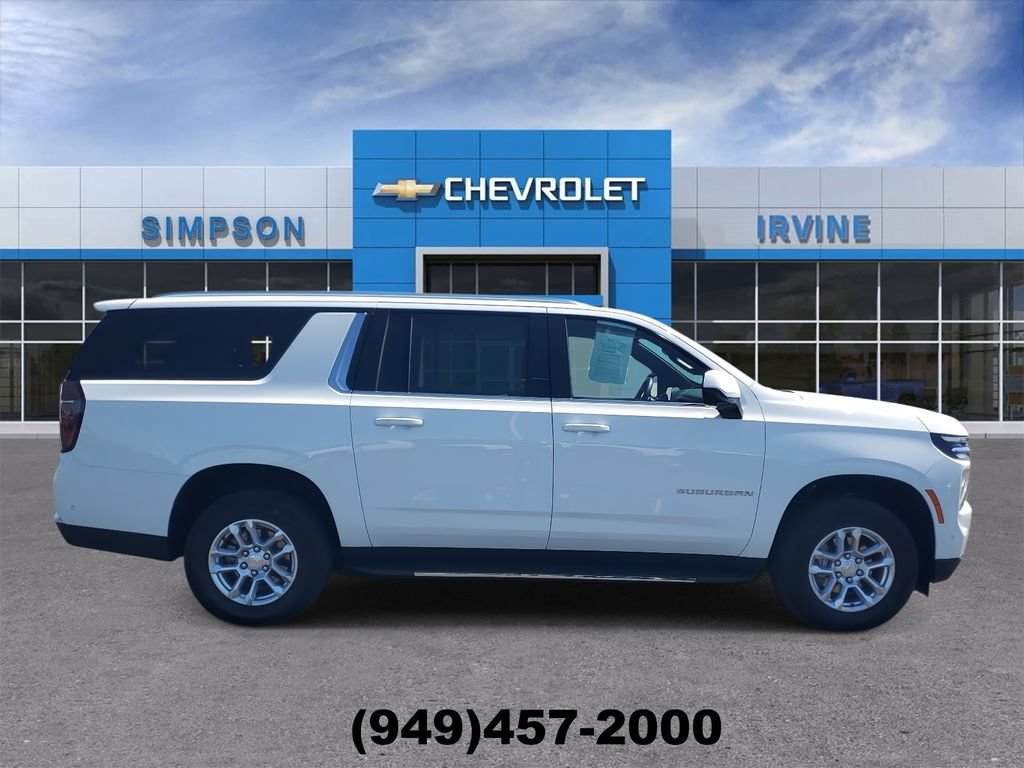 Used 2026 Chevrolet Suburban LS RWD image 9