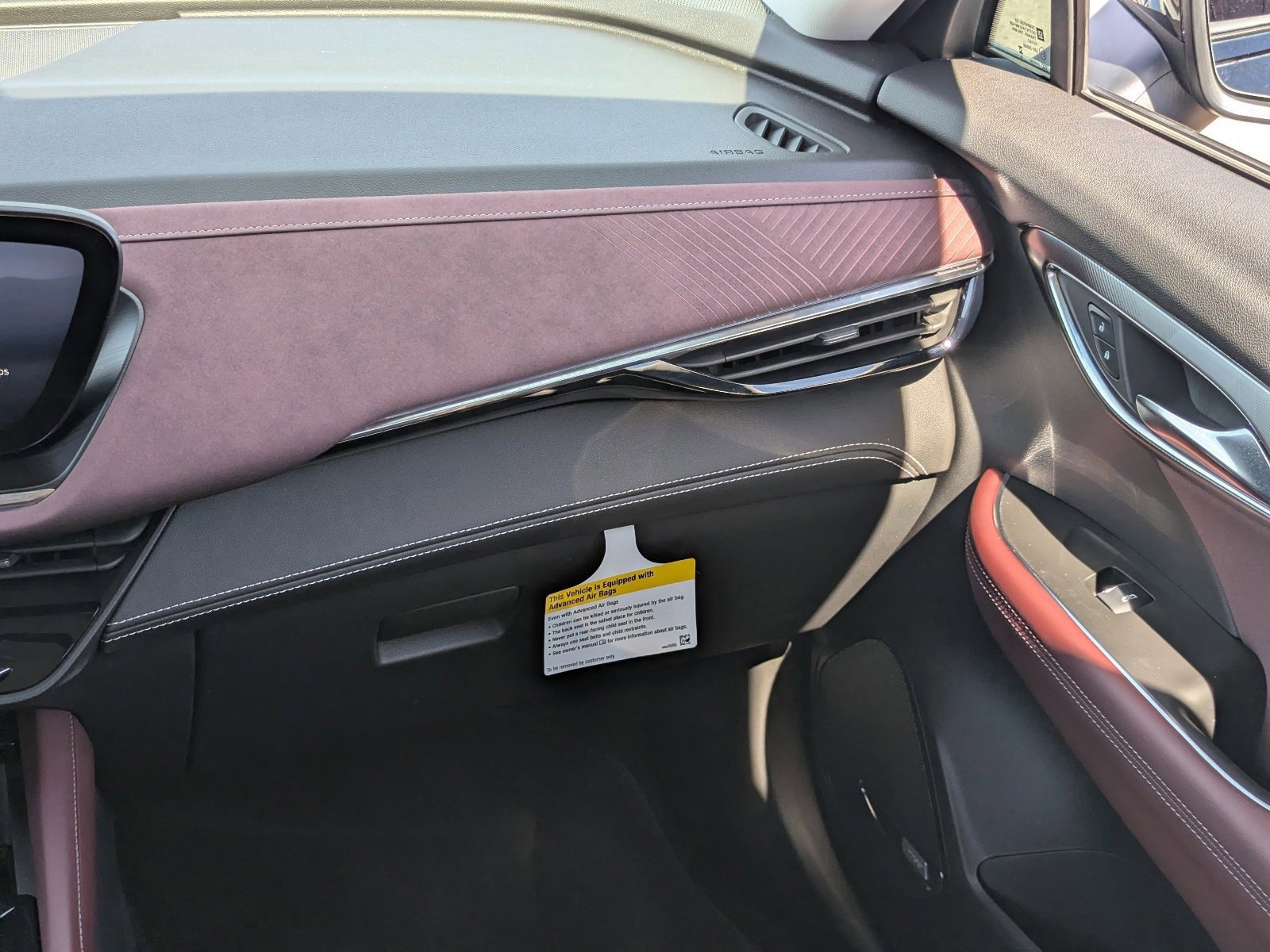 Used 2025 Buick Envision Sport Touring image 18