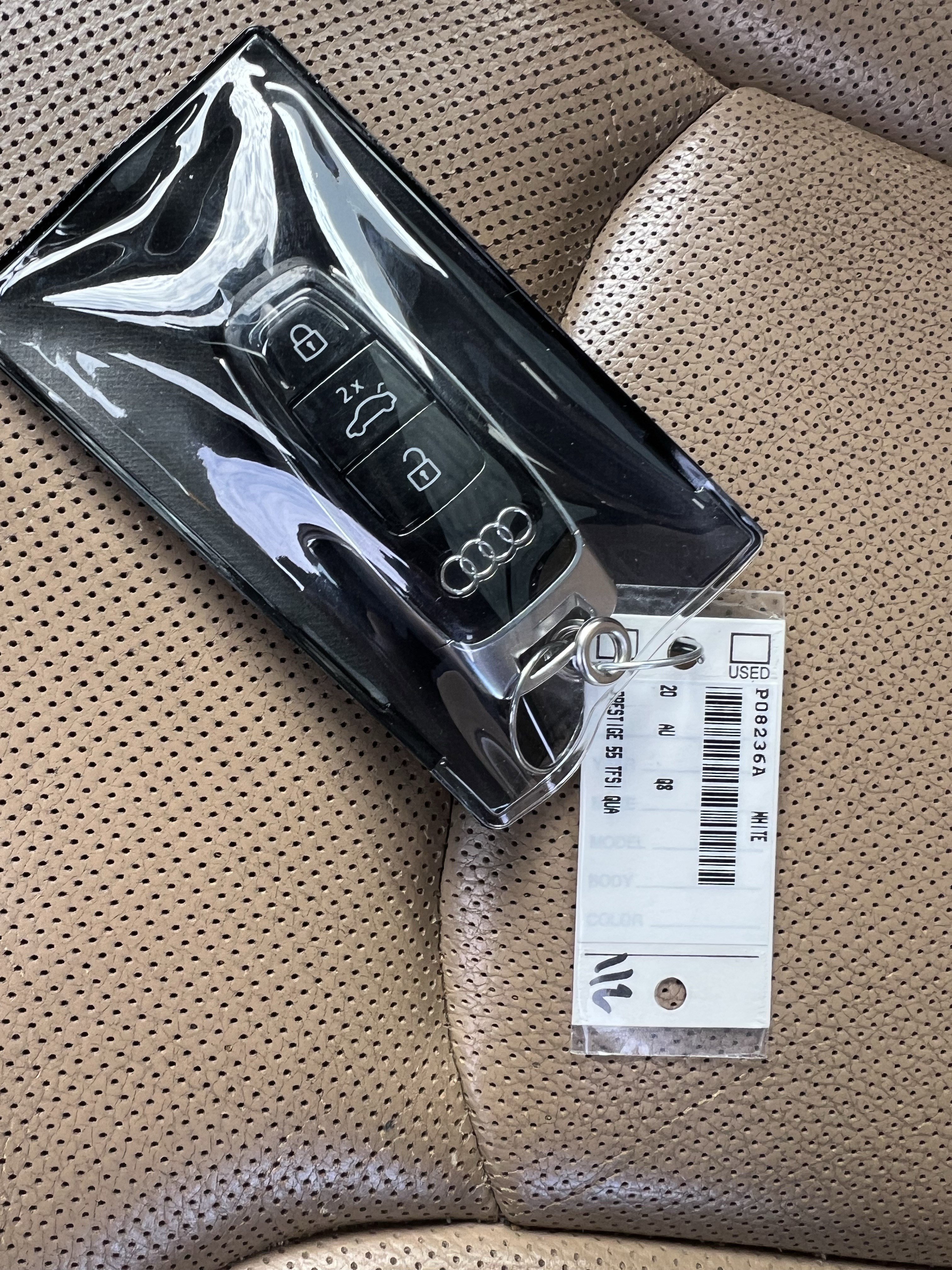 Used 2020 Audi Q8 Prestige w/ Prestige Package image 38