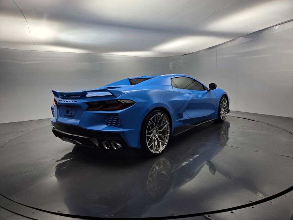 Used 2023 Chevrolet Corvette Stingray Premium Conv w/ Z51 Performance Package RWD image 9
