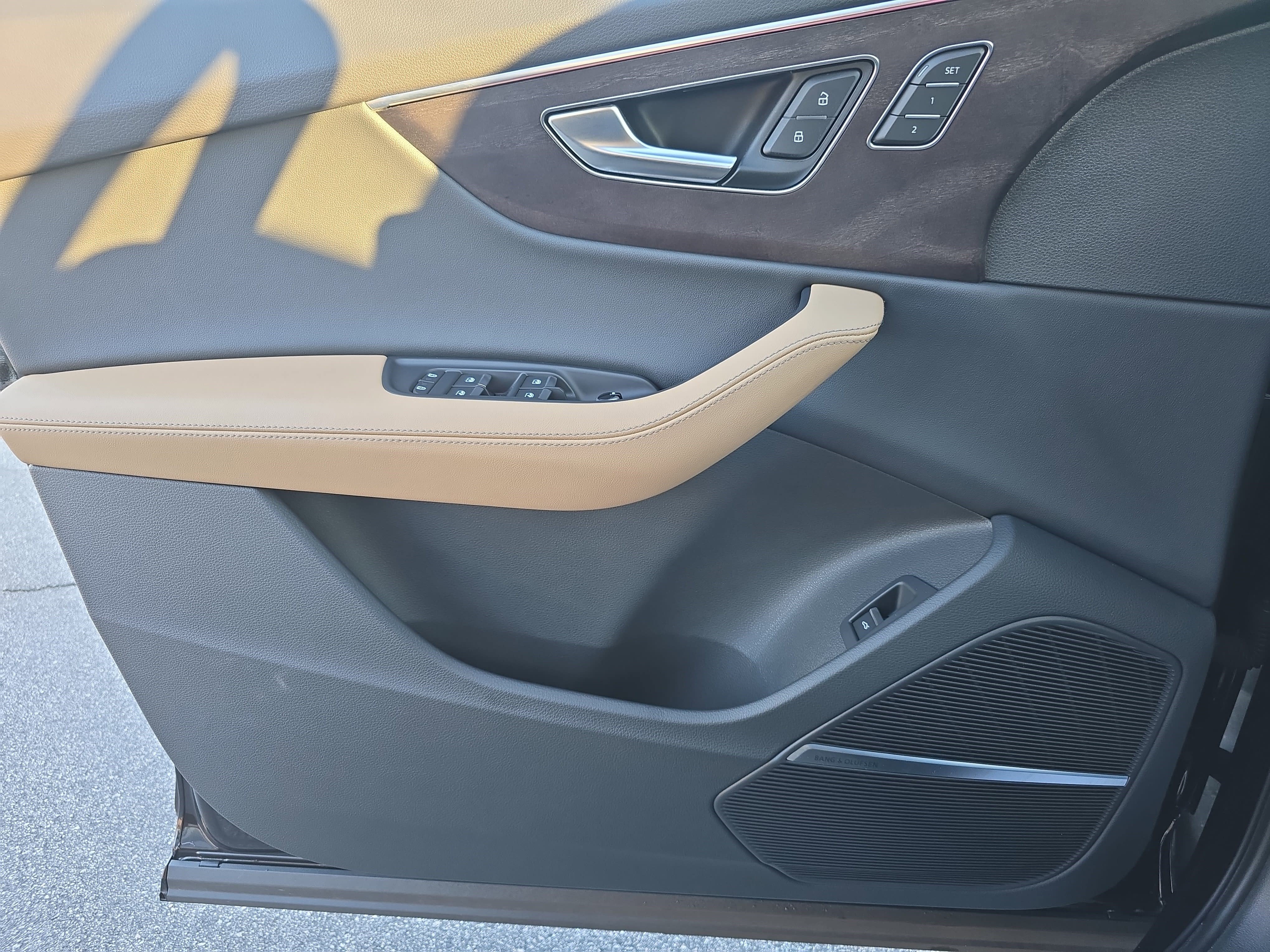 Used 2025 Audi Q7 3.0T Prestige image 26