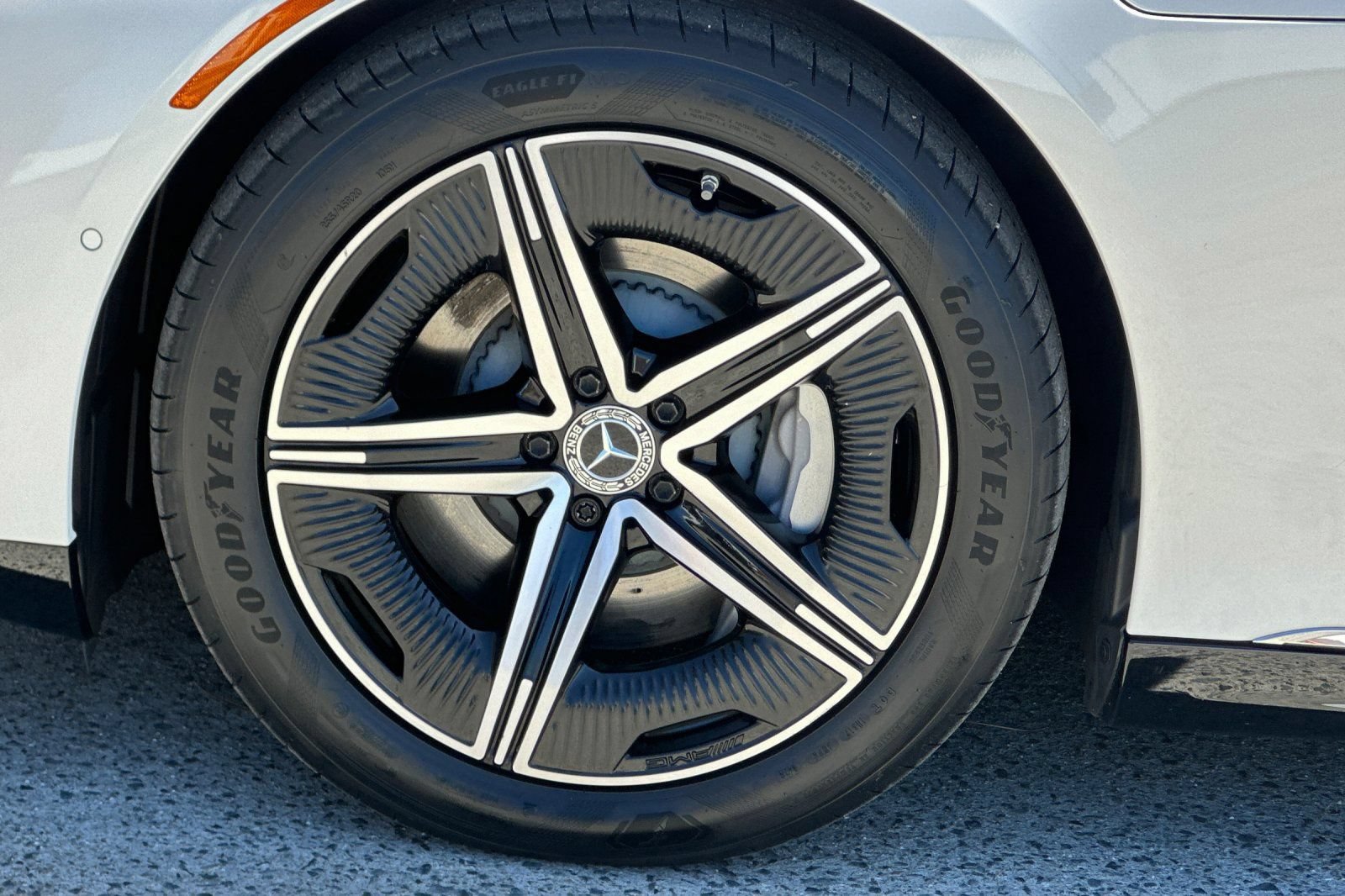Certified 2023 Mercedes-Benz EQS 450+ 4MATIC Sedan image 38