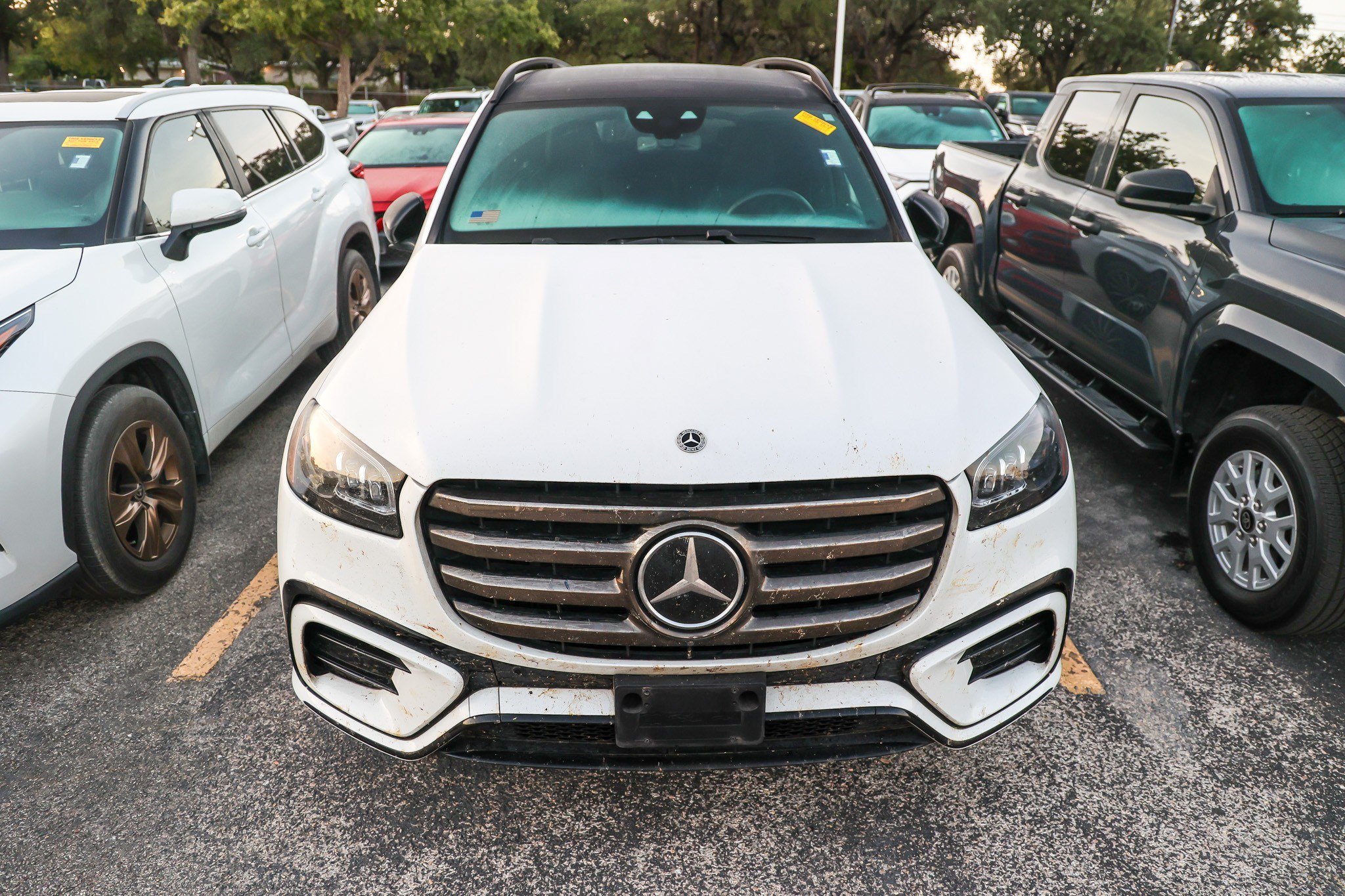 Used 2024 Mercedes-Benz GLS 580 4MATIC image 5