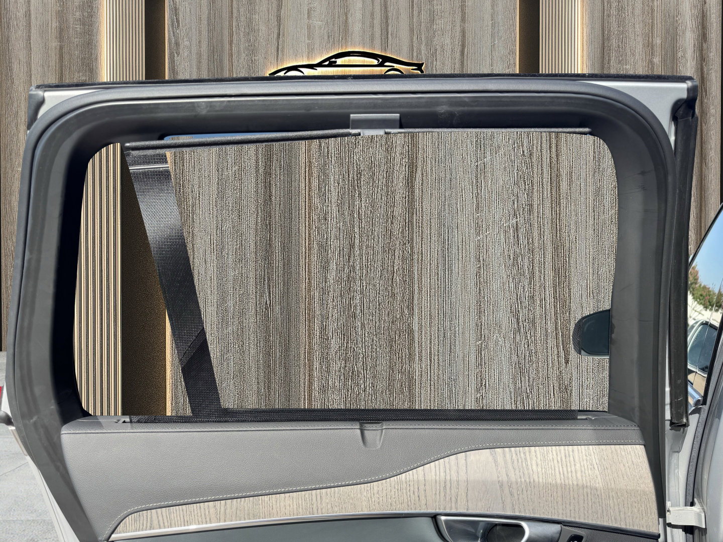 Used 2024 Volvo XC90 T8 Ultimate w/ Lounge Package image 39